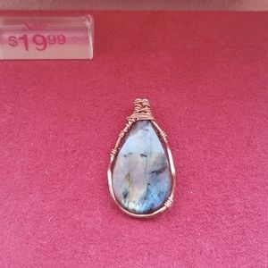 Labradorite pendant